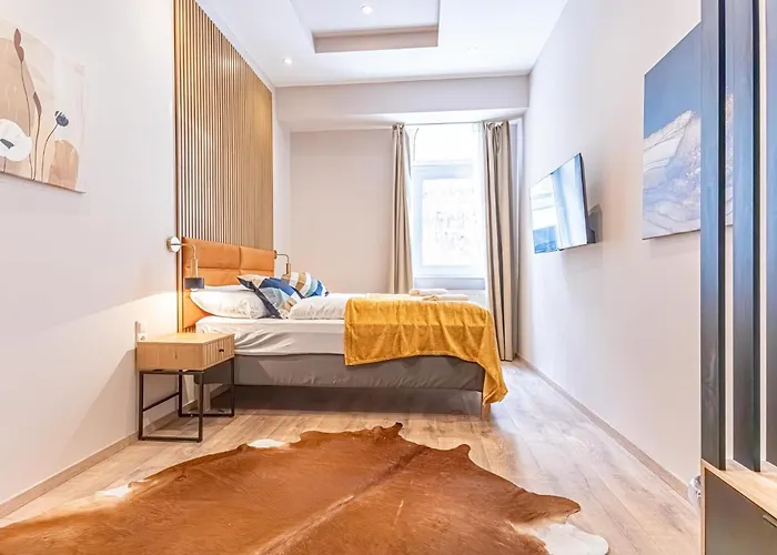 Wiener Stadthalle Boutique - Ideal For Couples *