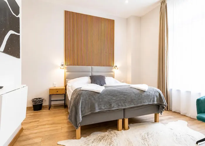 Апартаменти Wiener Stadthalle Boutique - Ideal For Couples Відень