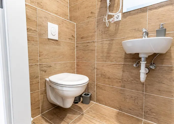 Wiener Stadthalle Boutique - Ideal For Couples * Відень